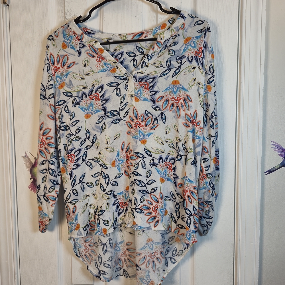Daniel Rainn Petite Large Floral Boho Tunic Blouse High Low Hem Roll Tab Sleeve